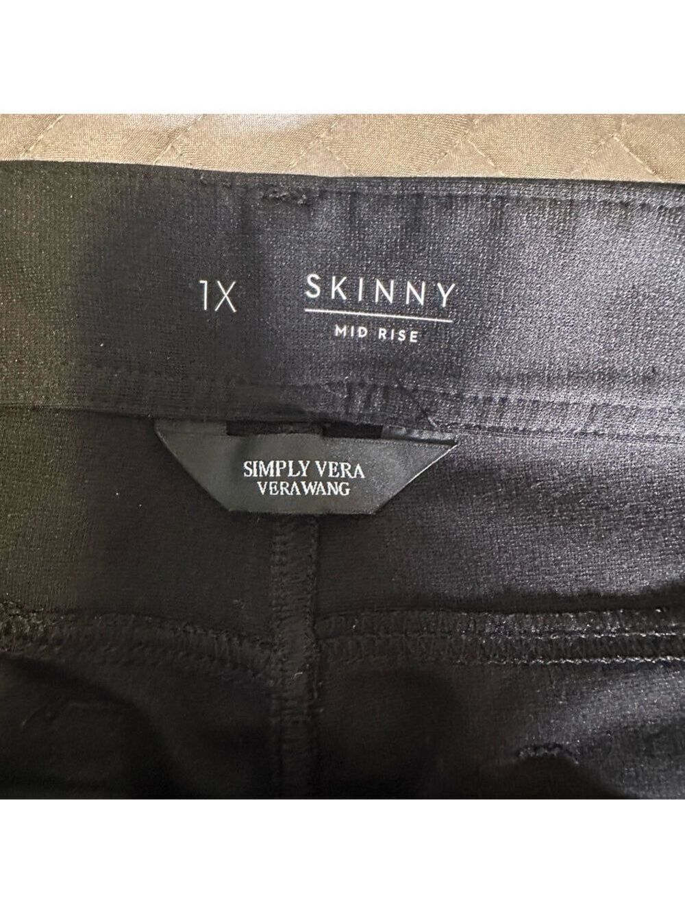 Simply Vera Vera Wang Black Chinos Tapered Fit Size 1X - Picture 3 of 5